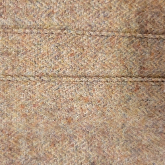 Vintage P.B.D. International Wool blend skirt with pleated front in Khacki - Picture 2 of 12